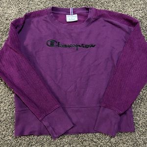 Champion Crewneck Women’s Small Plum Colored